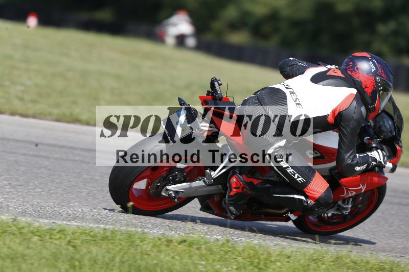 /45 10.08.2025 Plüss Moto Sport ADR/Einsteiger/90